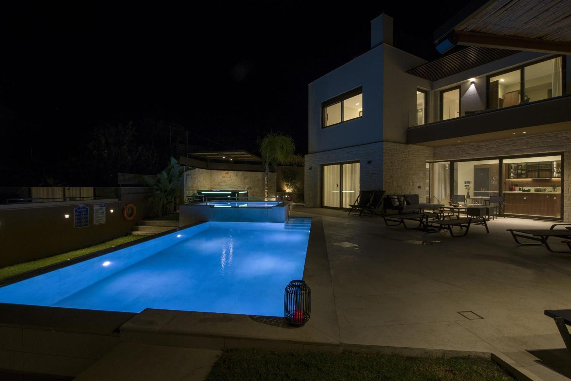 Almi-Cove Hilltop Villas 阿尔米里达 外观 照片